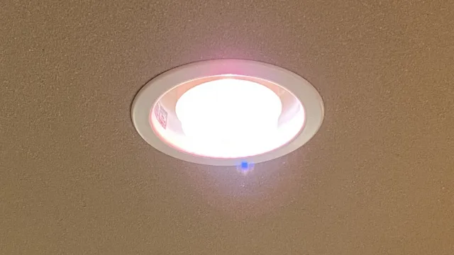 led 照明 安い 激しく 点滅