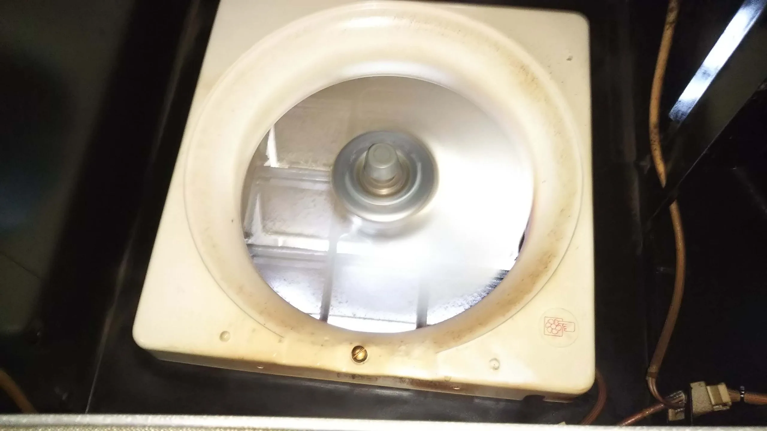 換気扇モーターが壊れた 異音などのトラブルを徹底解説 街の修理屋さん